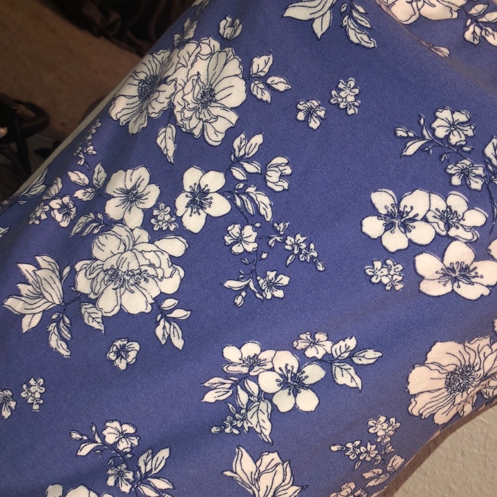 DONATED! Floral tank top - Picture 6 of 8
